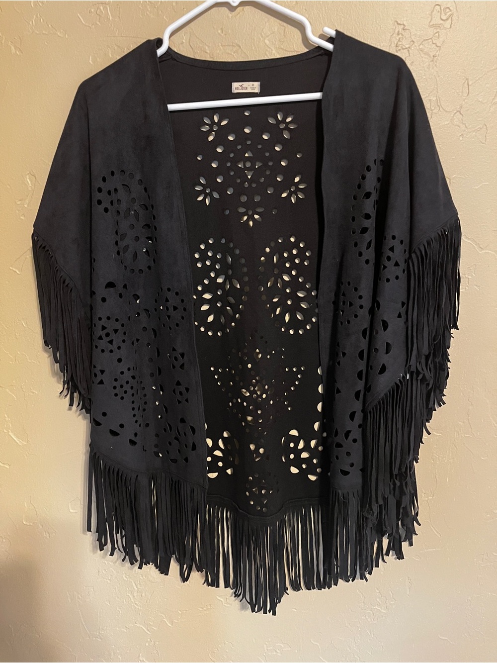Hollister Black Laser-Cut  faux suede poncho cardigan Top wFloral Cutouts Xs